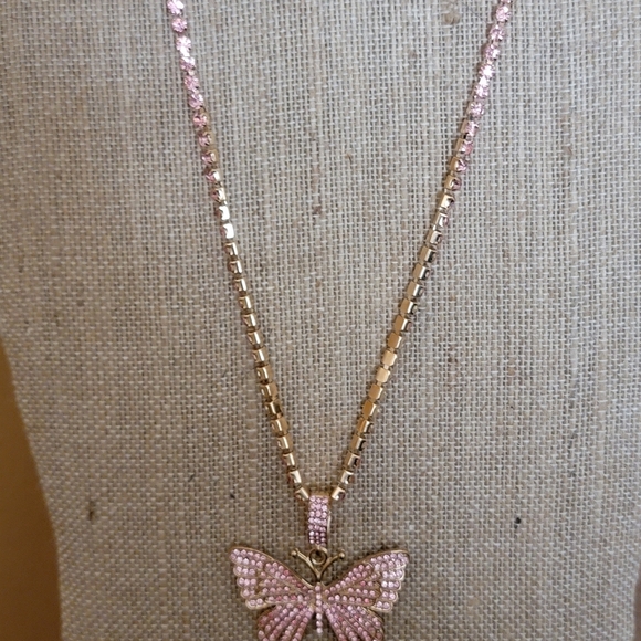 Sparkling Butterfly 🦋 Necklace - Picture 3 of 4